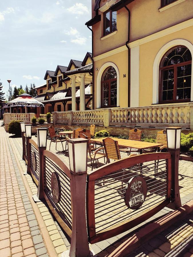 Hotel "Xavier" Lubycza Krolewska Luaran gambar